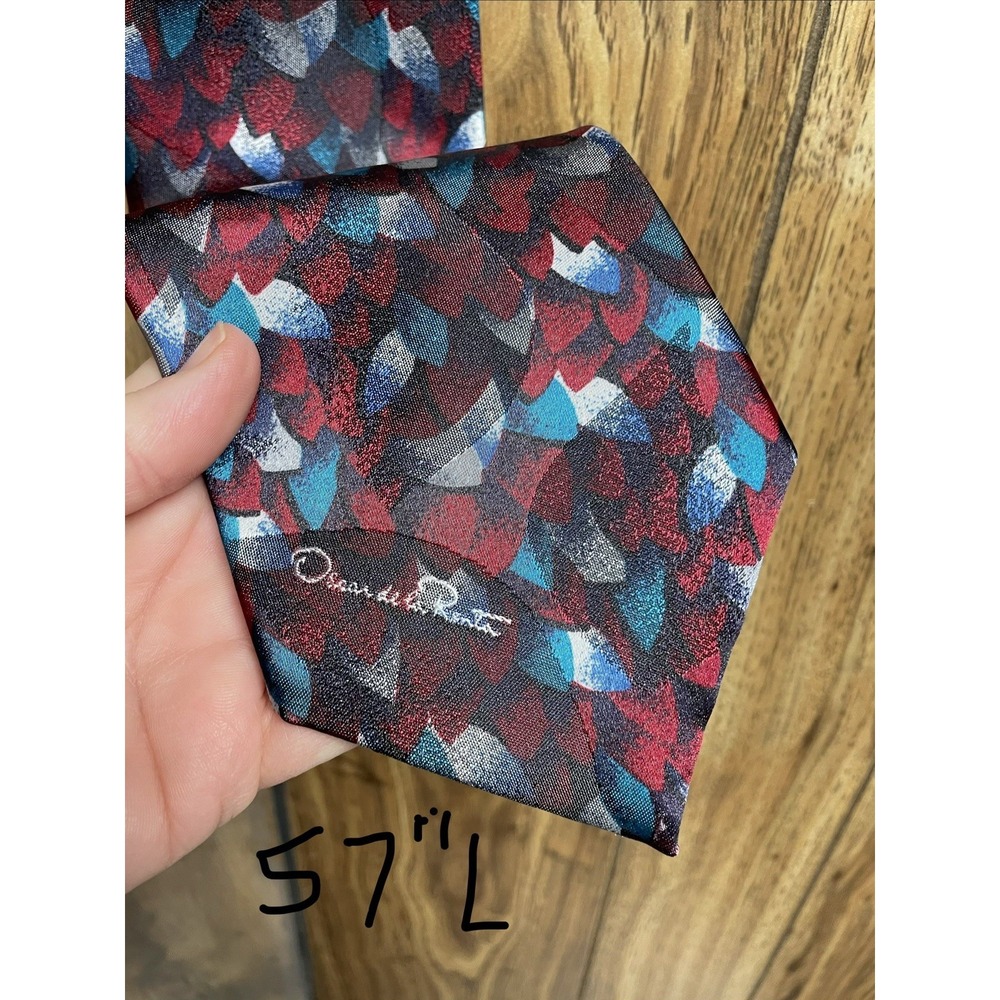 Vtg Oscar De La Renta Studio Mens Tie Red Blue Geometric 3.75" Poly Silk USA Y2k